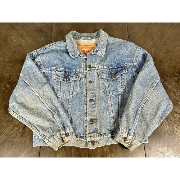 Vintage 90s Levis Blue Denim Trucker Jacket Distressed Men's Size M USA Made - Picture 1 of 15